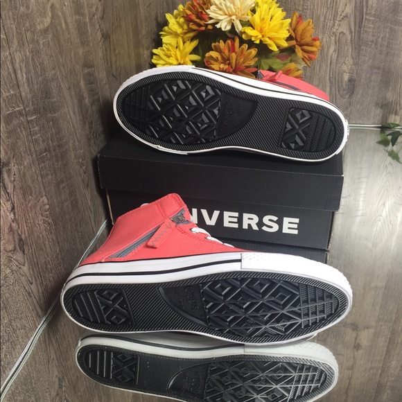 Converse CTAS Pull-Zip High Top w - Picture 7 of 8